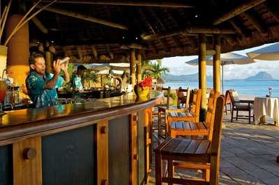 mauritius_la_pirogue_hotel_bar_na_plazi