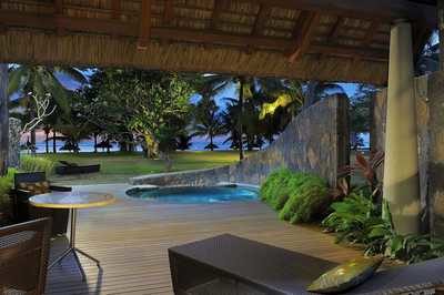 mauritius_trou_aux_biche_beachfront_suite_with_pool_bazen