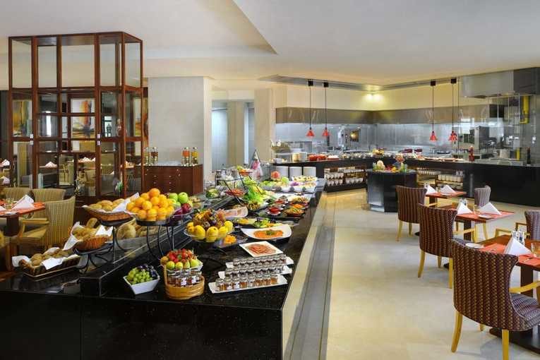 dubaj_hotel_ramada_jumeirah_restavracija