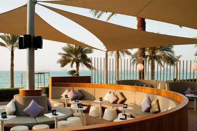 dubaj_sheraton_jumeirah_bar_podnevi-1