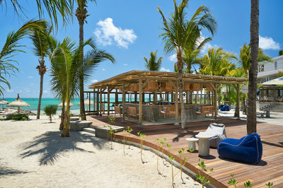 poroka_na_mauritiusu_hotel_lagoon_attitude_seabreeze_bar_2